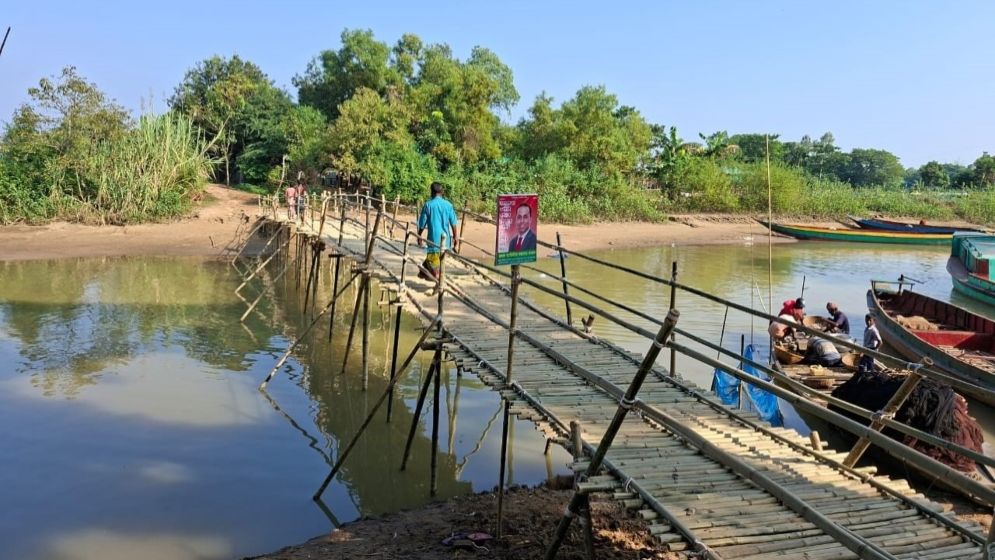 কলমাকান্দাণায় এক সাঁকোতে স্বস্তি ফিরেছে সাত গ্রামে