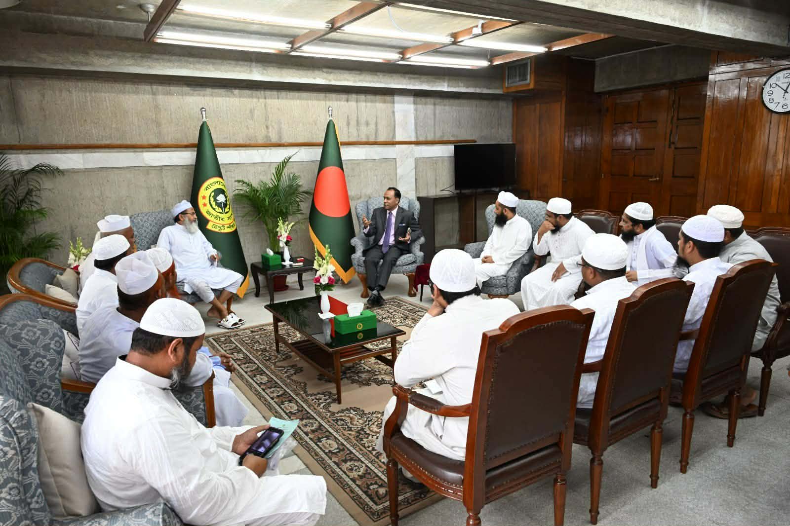 সমাজ থেকে দুর্নীতি ও স্বজনপ্রীতি জিরো পর্যায়ে পৌঁছাতে হবে : ডেপুটি স্পিকার