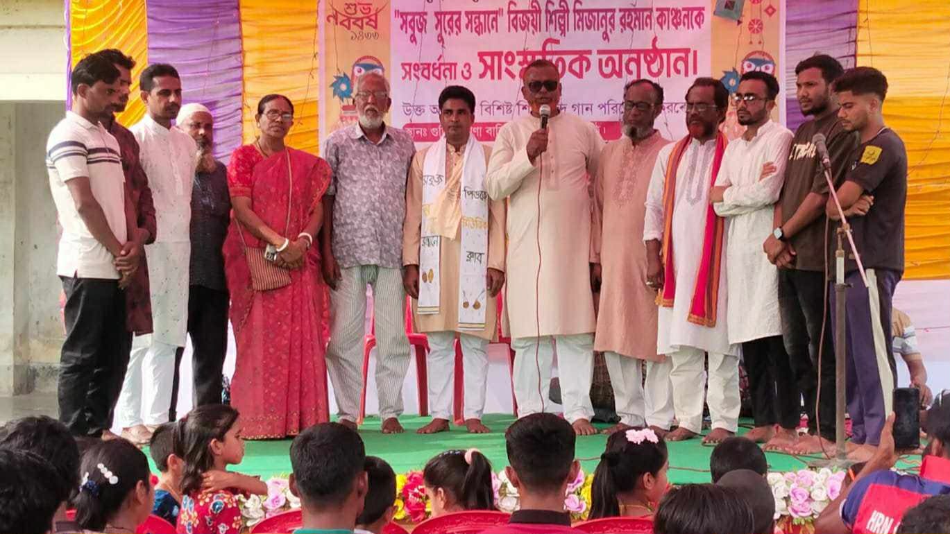 নেত্রকোণায় সংবর্ধিত হলেন কণ্ঠশিল্পী মিজানুর রহমান কাঞ্চন