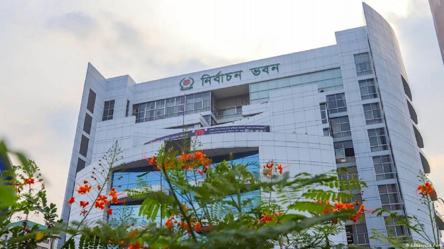 বিধিবহির্ভূত পদোন্নতির রায়ের বিরুদ্ধে আপিলে যাচ্ছে ইসি,স্বস্তি কর্মকর্তাদের